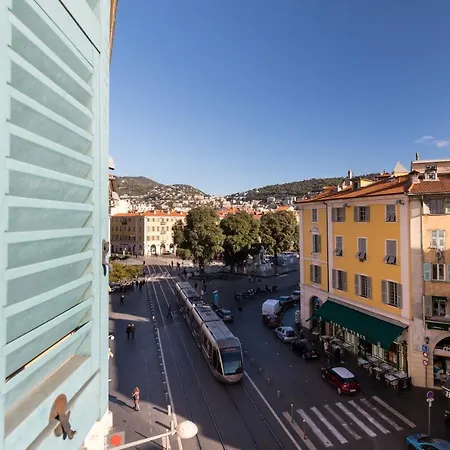 Bright Old Town Nizza